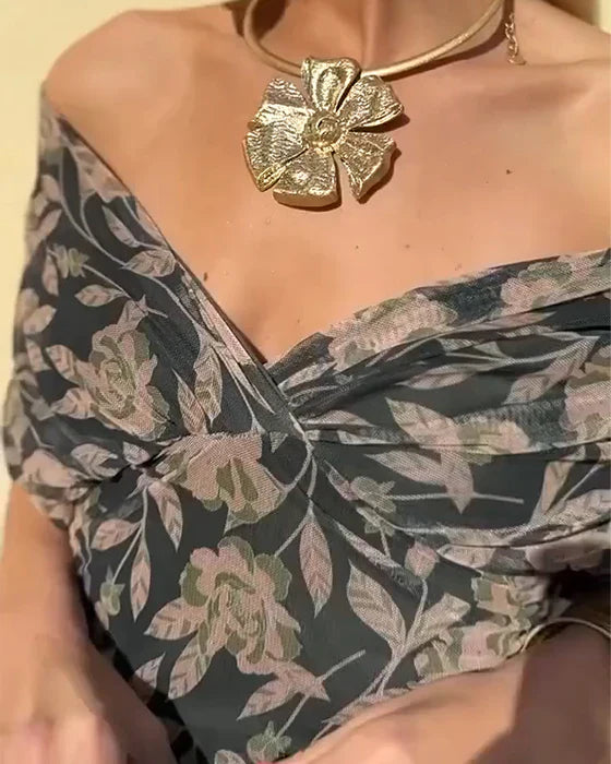 Julieta - Vestido Elegante Con Cuello en V y Hombros Descubiertos