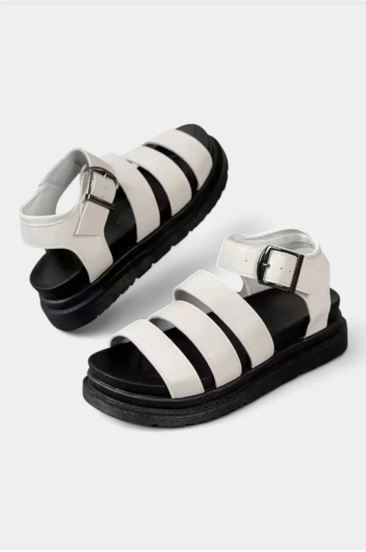 Atenea | Sandalias de plataforma luz dorada.